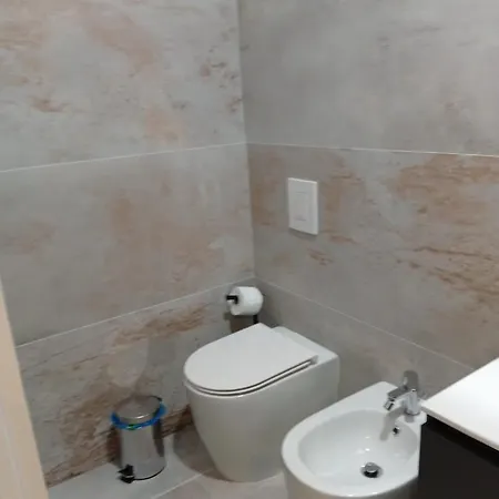 Civico 8 Apartament *